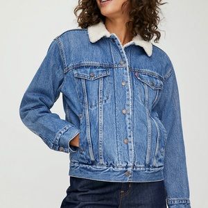 LEVIS Sherpa Denim Jacket